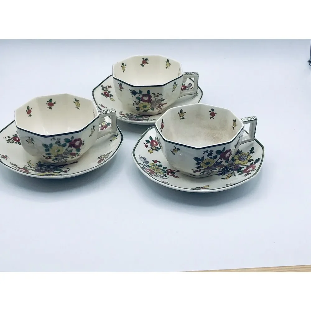 Royal Doulton Old Leeds Sprays D3548‎ 3Cups & 3 Saucers England 1920s